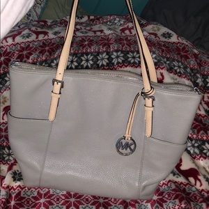 cute Michael Kors purse!!!